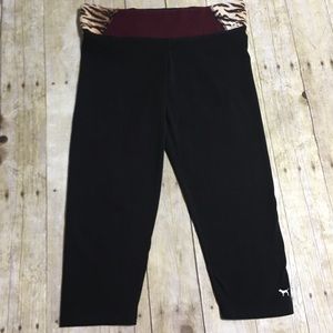 Victoria’s Secret PINK cropped yoga leggings